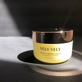 VELY VELY Yuja C-tamin Cream — 4.5점을 준 리뷰어가 2021년 4월 올린 사용 사진