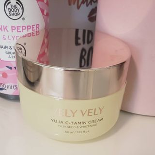VELY VELY Yuja C-tamin Cream — 5점을 준 리뷰어가 2021년 5월 올린 사용 사진