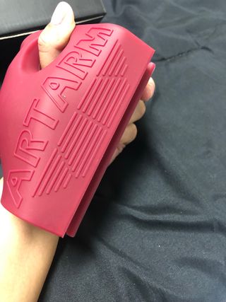 ArtARM GRIP ARMWRESTLING 실제 손 훈련 도구 — 4점을 준 리뷰어가 2021년 12월 올린 사용 사진