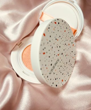 TONEfitSUN 쿠션 12g 비건 톤업 선쿠션 한국산 SPF 50+/ PA++++ — 5점을 준 리뷰어가 2023년 2월 올린 사용 사진