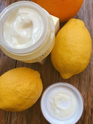 VELY VELY Yuja C-tamin Cream — 4점을 준 리뷰어가 2021년 4월 올린 사용 사진
