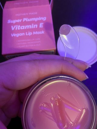 마더메이드 [어머니 만든] 슈퍼 플럼 핑 Vit E 비건 립 마스크 _E — 5점을 준 리뷰어가 2021년 1월 올린 사용 사진