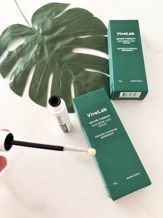 바이브랩 [SG]Biotin Lash Serum - Eyelash & Eyebrow Growth Serum — 4.5점을 준 리뷰어가 2024년 12월 올린 사용 사진