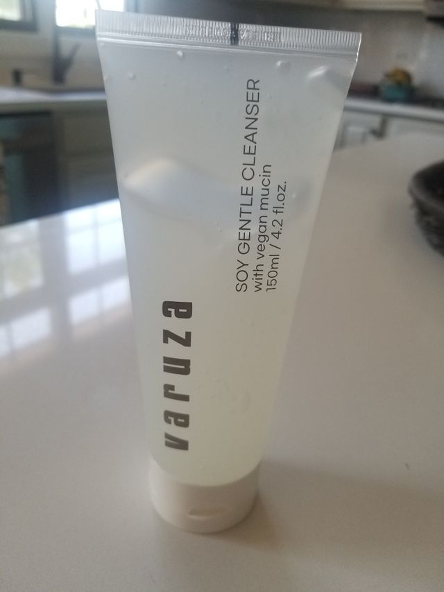 비건 뮤신 함유 바루자 소이 젠틀 클렌저 리뷰 사진