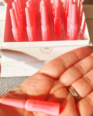 이지듀 리더마 마스터 앰플 1ml x 20 바이알 — 5점을 준 리뷰어가 2021년 1월 올린 사용 사진