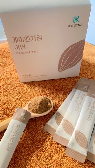 [쿠누트라] K・ENZYME 아연 카카오/3gx30 파우더 스틱 — 5점을 준 리뷰어가 2022년 7월 올린 사용 사진