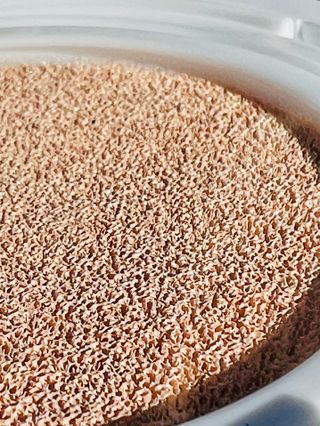 TONEfitSUN 쿠션 12g 비건 톤업 선쿠션 한국산 SPF 50+/ PA++++ — 5점을 준 리뷰어가 2023년 2월 올린 사용 사진