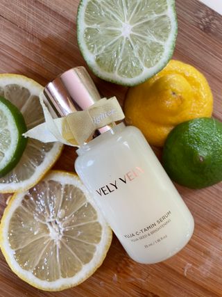 VELY VELY Yuja C-Tamin Serum — 5점을 준 리뷰어가 2021년 4월 올린 사용 사진