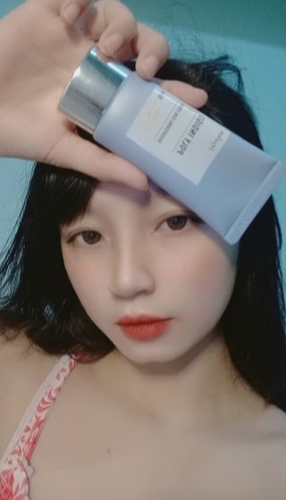 제주인디 폴리인디고 브라이트닝 선크림 — 5점을 준 리뷰어가 2021년 6월 올린 사용 사진