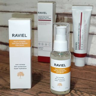 라비엘 멀티 비타민 다크 스팟 &amp; 블레미쉬 케어 페이스 세럼 모든 피부용 1.7 fl oz — 4점을 준 리뷰어가 2022년 12월 올린 사용 사진