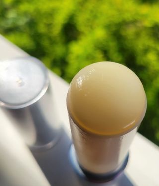산심 명연수 멀티 스틱 밤 0.38oz 수분 스틱 집중 주름 케어 — 5점을 준 리뷰어가 2023년 4월 올린 사용 사진