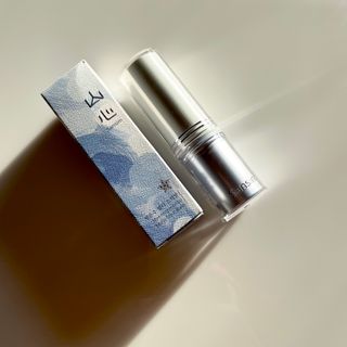 산심 명연수 멀티 스틱 밤 0.38oz 수분 스틱 집중 주름 케어 — 4점을 준 리뷰어가 2023년 4월 올린 사용 사진
