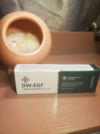 이지듀 DW-EGF 크림 리미티드 플러스 1.69 FL.Oz — 4점을 준 리뷰어가 2021년 9월 올린 사용 사진