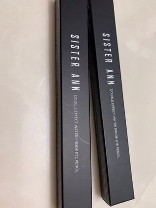 씨스터앤 시스터앤 더블이펙트 워터프루프 아이펜슬_미국 — 5점을 준 리뷰어가 2022년 1월 올린 사용 사진