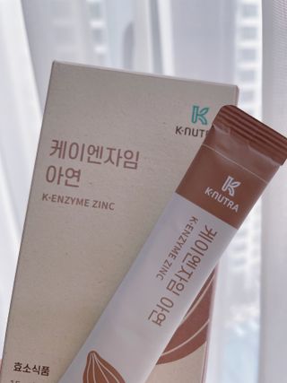[쿠누트라] K・ENZYME 아연 카카오/3gx30 파우더 스틱 — 5점을 준 리뷰어가 2022년 7월 올린 사용 사진