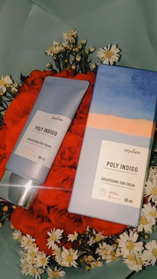 제주인디 폴리인디고 브라이트닝 선크림 — 5점을 준 리뷰어가 2021년 6월 올린 사용 사진