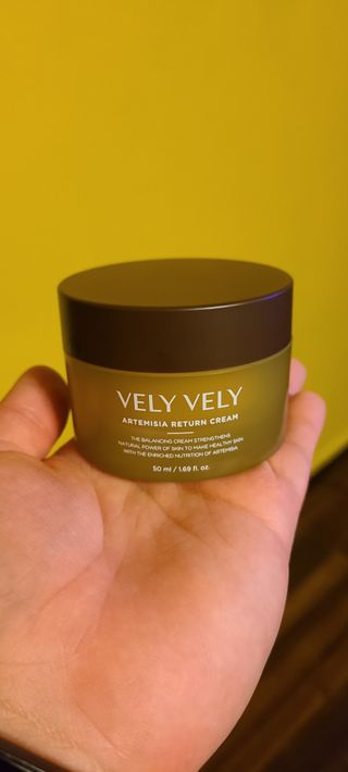 VELY VELY Artemisia Return Cream — 5점을 준 리뷰어가 2021년 4월 올린 사용 사진