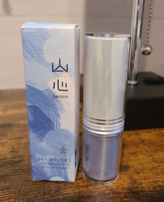 산심 명연수 멀티 스틱 밤 0.38oz 수분 스틱 집중 주름 케어 — 3점을 준 리뷰어가 2022년 11월 올린 사용 사진