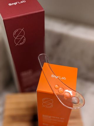 SNP LAB PHA  5 토너 150ml + 나이아신아마이드 10 세럼 32ml 세트 — 5점을 준 리뷰어가 2021년 10월 올린 사용 사진