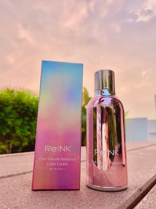 Re:NK 리엔케이 핑크 볼륨 래디언스 컬러크림 — 5점을 준 리뷰어가 2021년 11월 올린 사용 사진
