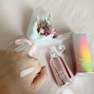 Re:NK 리엔케이 핑크 볼륨 래디언스 컬러크림 — 5점을 준 리뷰어가 2021년 11월 올린 사용 사진