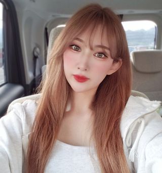 [렌시스] 이에베도 블루 베도 사용할 자연스럽게 익숙해 지 카라 콘 # 에이 린 시리즈 1 개월 용 컬러 4 색 — 5점을 준 리뷰어가 2021년 6월 올린 사용 사진