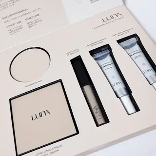 【AK BEAUTY 공식】 도자기 피부 만들기 올인원 베이스 세트 — 5점을 준 리뷰어가 2022년 10월 올린 사용 사진