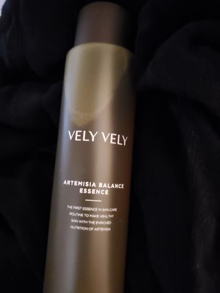 VELY VELY Artemisia Balance Essence — 5점을 준 리뷰어가 2021년 4월 올린 사용 사진