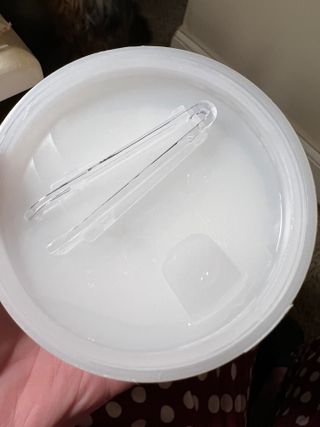 오어스 마일드 카밍 순진 비건 토너 패드 포 페이스 모이스처라이징 &amp; 수딩 — 5점을 준 리뷰어가 2023년 1월 올린 사용 사진