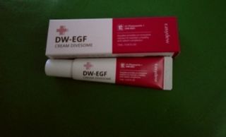 이지듀 Easydew DW-EGF 크림 Divesome 0.5 fl oz — 5점을 준 리뷰어가 2021년 9월 올린 사용 사진