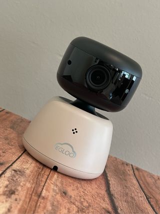 온습도 모니터와 스마트 리모컨이 탑재된 EGLOO cam S4 1080P Wi-Fi 스마트 카메라 — 4점을 준 리뷰어가 2021년 9월 올린 사용 사진