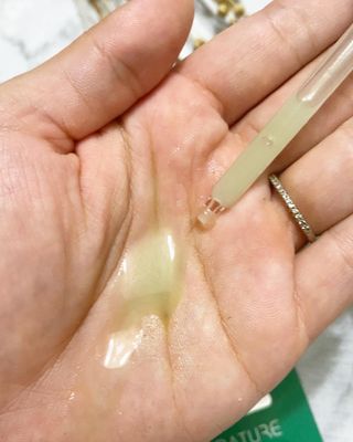 코드네이처 비아미 시카 더블 앰플 과 마스크[5장] — 5점을 준 리뷰어가 2021년 8월 올린 사용 사진