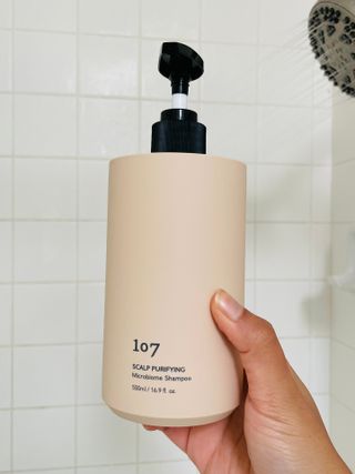 107 SCAP PURIFYING Microbiome Shampoo 500ml 16.9 fl oz — 5점을 준 리뷰어가 2023년 6월 올린 사용 사진