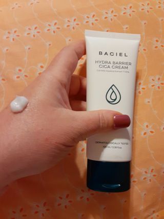 바시엘 BACIEL 바시엘 하이드라 베리어 시카 크림 — 5점을 준 리뷰어가 2021년 5월 올린 사용 사진