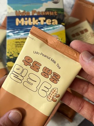 느랑풀 USA_ [neurangpul] JEJU UDO PEANUT MILKTEA 30g*10 — 4점을 준 리뷰어가 2025년 7월 올린 사용 사진