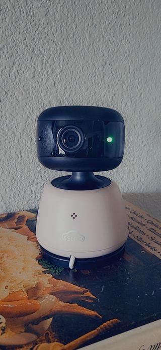 온습도 모니터와 스마트 리모컨이 탑재된 EGLOO cam S4 1080P Wi-Fi 스마트 카메라 — 5점을 준 리뷰어가 2021년 9월 올린 사용 사진