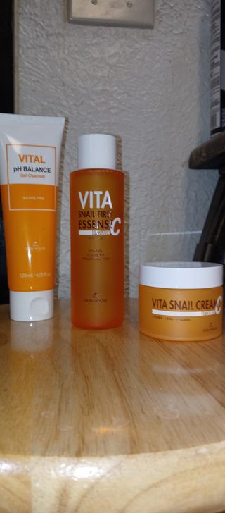 Vita Snail Trio Set [First Essence, Cream, Gel Cleanser] — 4.5점을 준 리뷰어가 2021년 9월 올린 사용 사진