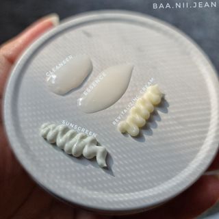 제주 보태니컬 선크림/더 퓨어 로터스 어메니티 세트/연꽃잎 마스크 - 진정 — 5점을 준 리뷰어가 2022년 8월 올린 사용 사진