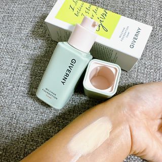 지베르니 밀착 커버 파운데이션 30ml + 밀착 커버 쿠션 본 제품 — 5점을 준 리뷰어가 2023년 9월 올린 사용 사진