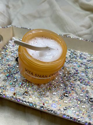 [THE SKIN HOUSE] Vita Snail Cream — 4.5점을 준 리뷰어가 2022년 4월 올린 사용 사진