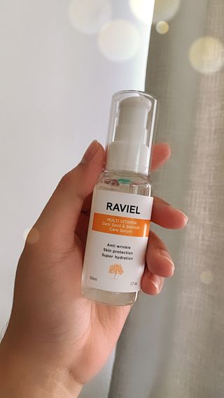 라비엘 멀티 비타민 다크 스팟 &amp; 블레미쉬 케어 페이스 세럼 모든 피부용 1.7 fl oz — 4점을 준 리뷰어가 2023년 4월 올린 사용 사진