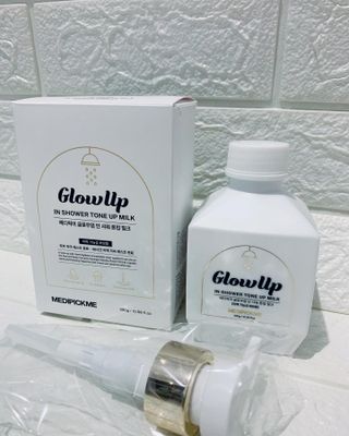 메디픽미 글로우업 인샤워 톤업밀크 300g 바디톤업크림 인샤워톤업 — 5점을 준 리뷰어가 2021년 12월 올린 사용 사진