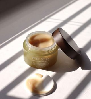 VELY VELY Artemisia Return Cream — 5점을 준 리뷰어가 2021년 4월 올린 사용 사진