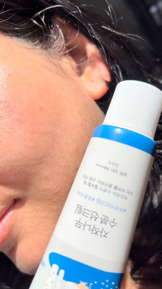 Round Lab Birch Juice Moisturizing Sunscreen — 5점을 준 리뷰어가 2024년 5월 올린 사용 사진