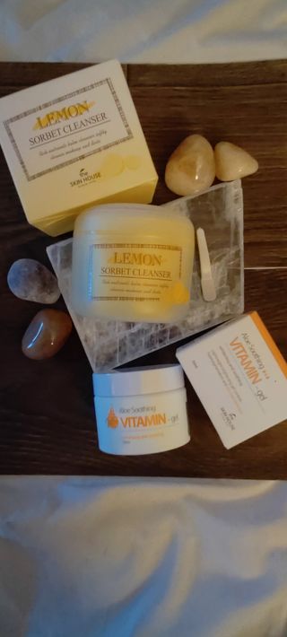 [THE SKIN HOUSE] Lemon Sorbet Cleanser, Aloe Soothing Vitamin Gel — 4.5점을 준 리뷰어가 2021년 12월 올린 사용 사진