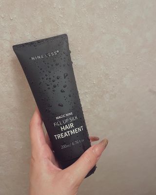 나인레스 매지나인 필 업 실크 트리트먼트 200ml 6.76 fl. 온스 유형에 남겨 — 4점을 준 리뷰어가 2022년 4월 올린 사용 사진