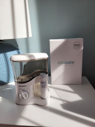 Aquapick AQ-350 물 Flosser 전기 치과 수조 치아 용 전문 구강 세정기 — 4점을 준 리뷰어가 2022년 4월 올린 사용 사진