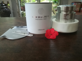 CRE8SKIN(크리에이트스킨) 화사한크림 — 4점을 준 리뷰어가 2022년 3월 올린 사용 사진