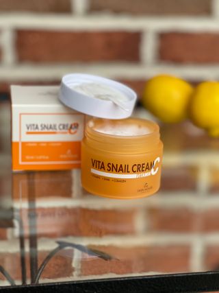[THE SKIN HOUSE] Vita Snail Cream — 4.5점을 준 리뷰어가 2022년 4월 올린 사용 사진