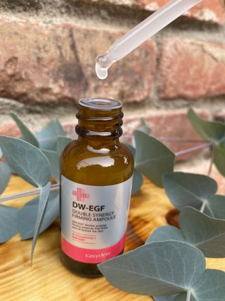 이지듀 Easydew DW-EGF 더블 시너지 퍼밍 앰플 30ml 1.01fl oz — 5점을 준 리뷰어가 2021년 9월 올린 사용 사진